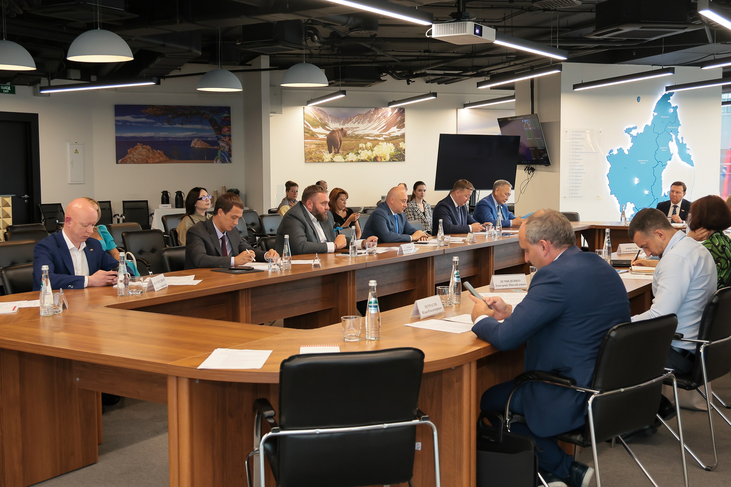 Рабочее заседание круглого стола